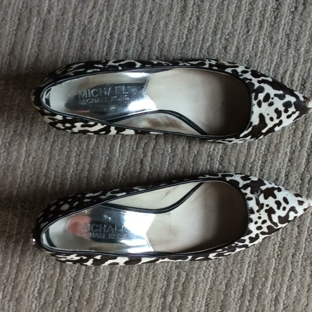 Michael Kors Shoes. Brown and cream